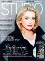Catherine Deneuve Sweatshirt #1471016