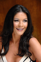 Catherine Zeta Jones Sweatshirt #2407443