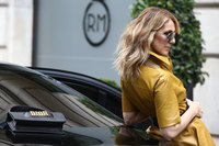 Celine Dion Sweatshirt #2707359