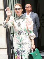 Celine Dion Sweatshirt #2707395