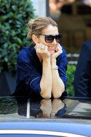 Celine Dion Sweatshirt #2707503