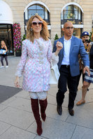 Celine Dion Sweatshirt #2707537