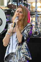 Celine Dion Sweatshirt #2733007