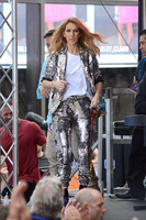 Celine Dion Sweatshirt #2733194