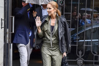 Celine Dion Sweatshirt #2736049