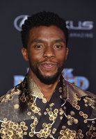 Chadwick Boseman magic mug #G1347311