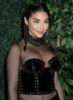 Chantel Jeffries t-shirt #3283136