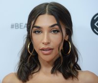 Chantel Jeffries t-shirt #3722874