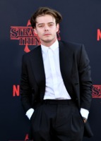 Charlie Heaton magic mug #G2465259