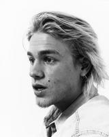 Charlie Hunnam magic mug #G454096