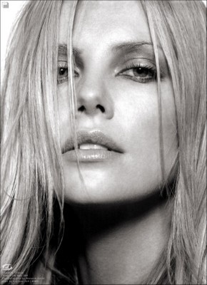 Charlize Theron Poster 1281255