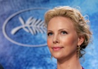 Charlize Theron Longsleeve T-shirt #1312304