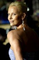 Charlize Theron Longsleeve T-shirt #1312409
