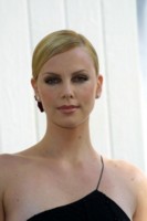 Charlize Theron Longsleeve T-shirt #1312457