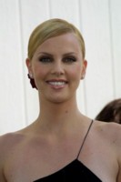 Charlize Theron Longsleeve T-shirt #1312458