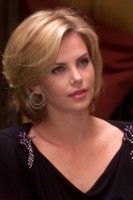 Charlize Theron Longsleeve T-shirt #1312471