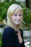Charlize Theron Longsleeve T-shirt #1436130