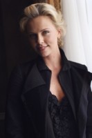 Charlize Theron Longsleeve T-shirt #1436143
