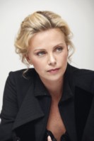 Charlize Theron Longsleeve T-shirt #1436146