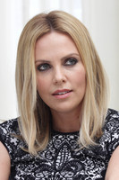 Charlize Theron t-shirt #2157590