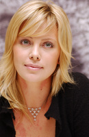 Charlize Theron Sweatshirt #2320299