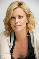 Charlize Theron Sweatshirt #2320341