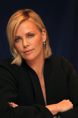 Charlize Theron mouse pad