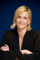 Charlize Theron Sweatshirt #2426300