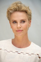 Charlize Theron Sweatshirt #2426302