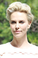 Charlize Theron t-shirt #2465580