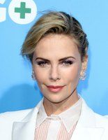 Charlize Theron t-shirt #3229399