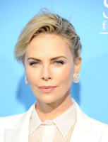 Charlize Theron mug #G1471943