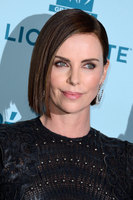 Charlize Theron mug #G2451522