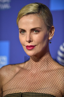 Charlize Theron Poster 3937457