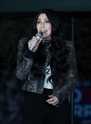 Cher Poster 3955195