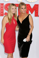Cheryl Hines mug #G1100281