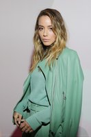 Chloe Bennet mug #G2509350