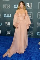 Chloe Bennet magic mug #G2556279