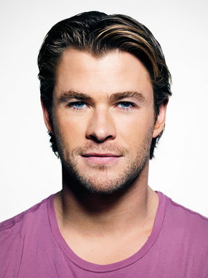 Chris Hemsworth Poster 2189480