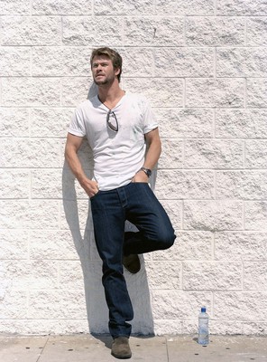 Chris Hemsworth magic mug #G526574