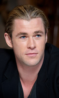 Chris Hemsworth mug #G560937