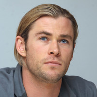 Chris Hemsworth mug #G560947