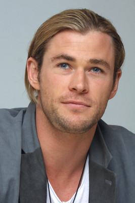 Chris Hemsworth mug #G560950