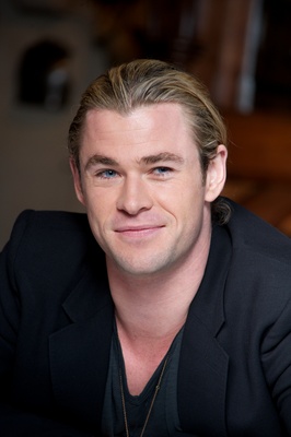 Chris Hemsworth puzzle 2224068