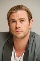 Chris Hemsworth magic mug #G560960