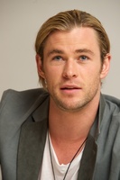 Chris Hemsworth mug #G560963