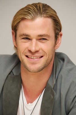 Chris Hemsworth puzzle 2241724