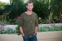 Chris Hemsworth mug #G764624