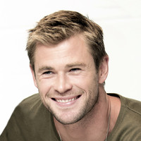 Chris Hemsworth Longsleeve T-shirt #2464600