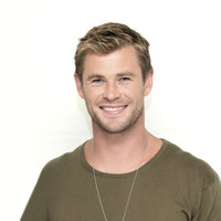 Chris Hemsworth tote bag #G764652